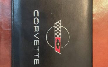 Chevrolet-Corvette-1988-4