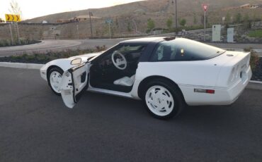 Chevrolet-Corvette-1988-5