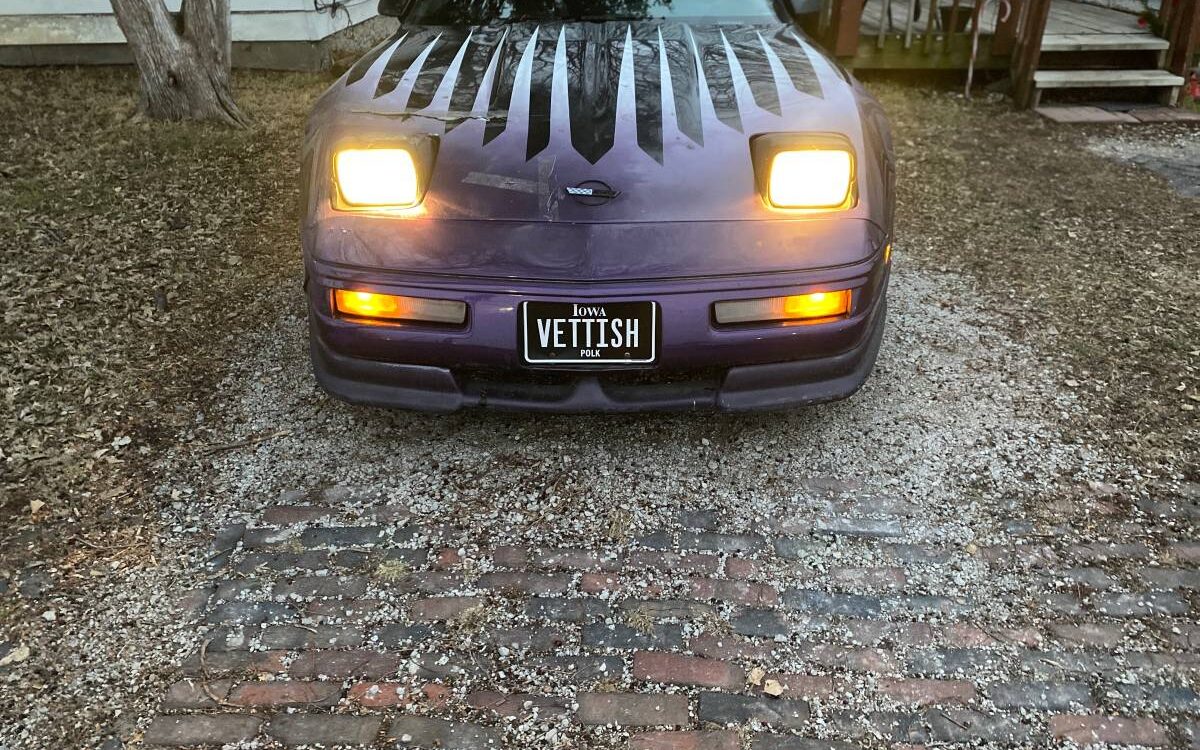 Chevrolet-Corvette-1993