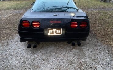 Chevrolet-Corvette-1993-18