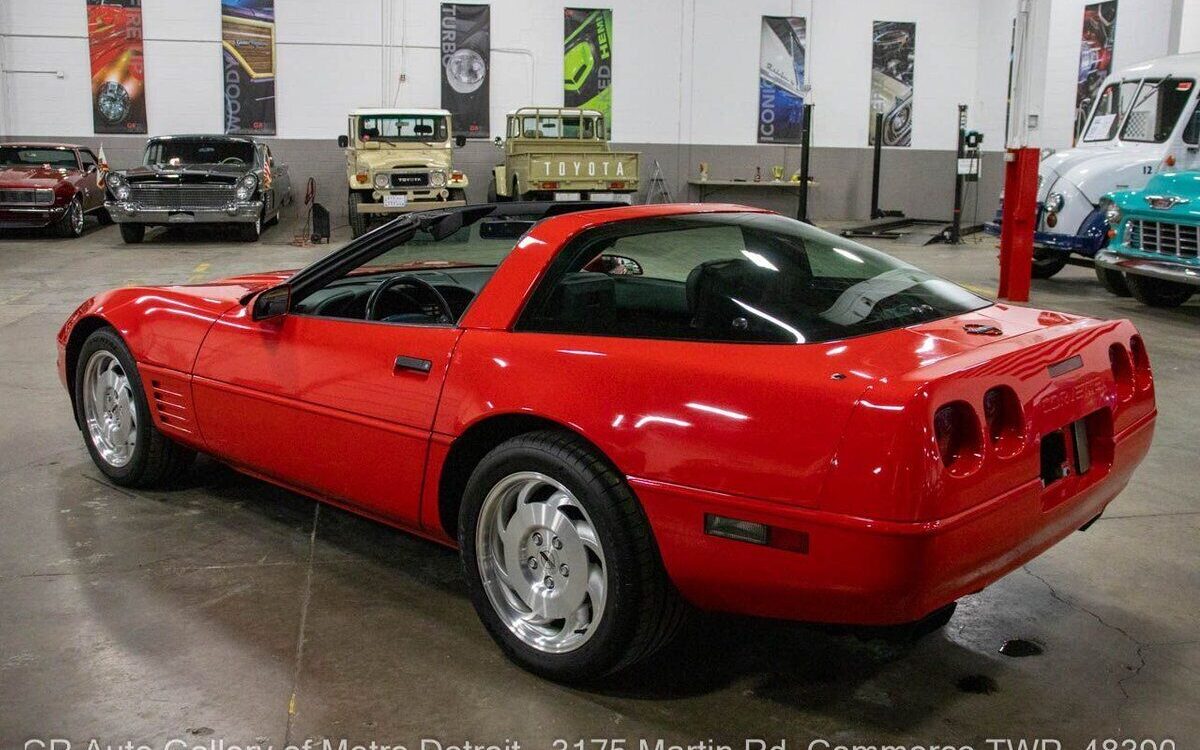 Chevrolet-Corvette-1993-2