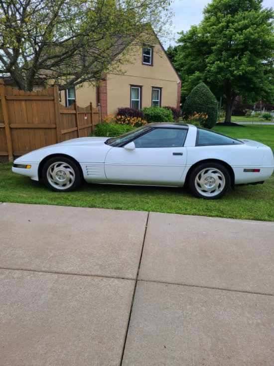 Chevrolet-Corvette-1994-2