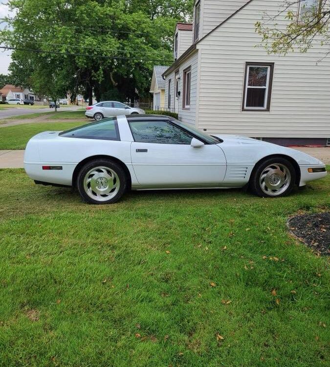 Chevrolet-Corvette-1994