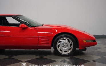 Chevrolet-Corvette-1994-33