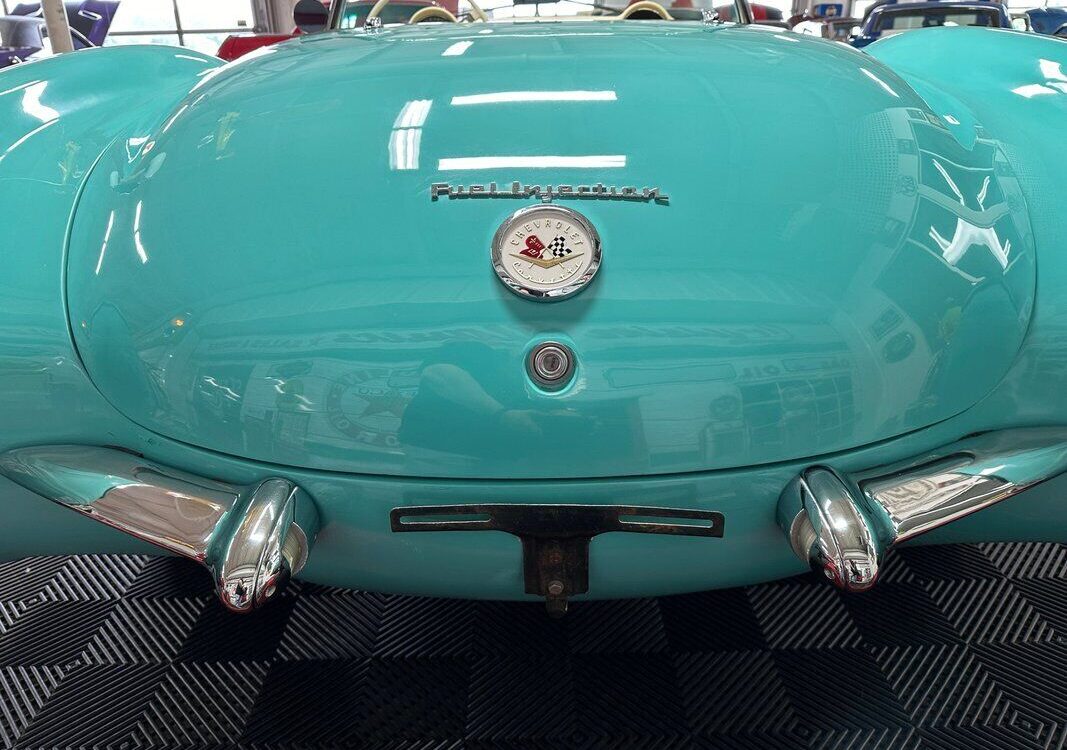 Chevrolet-Corvette-283283-Fuelie-1957-11