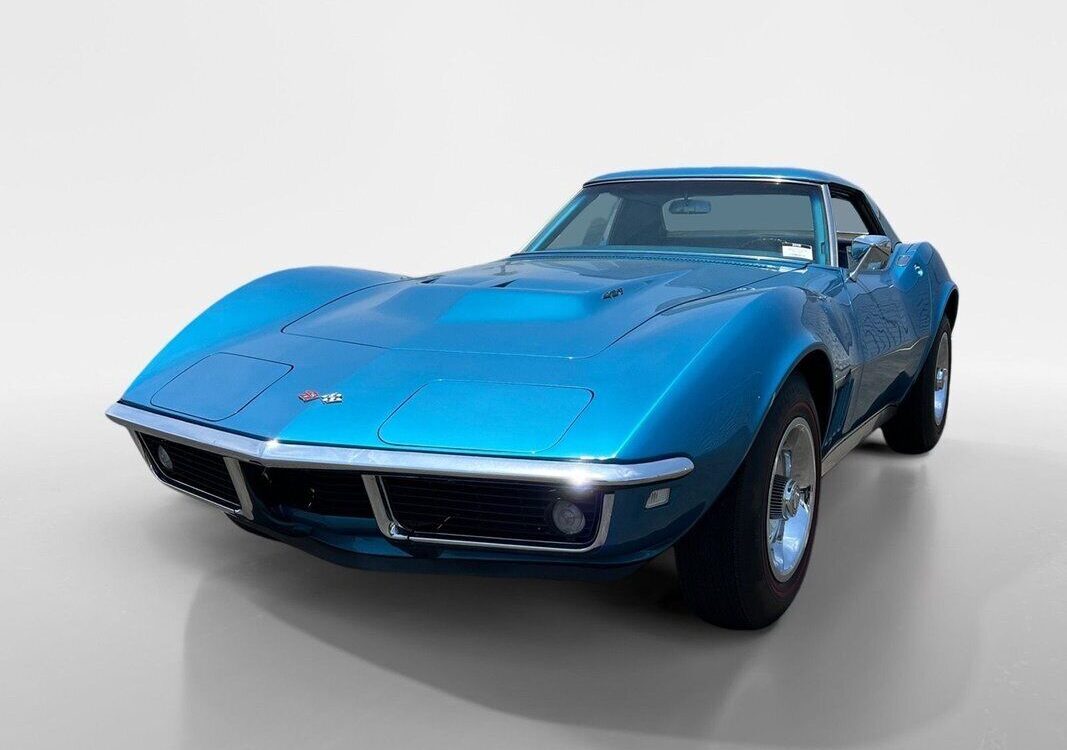 Chevrolet-Corvette-Coupe-1968-2