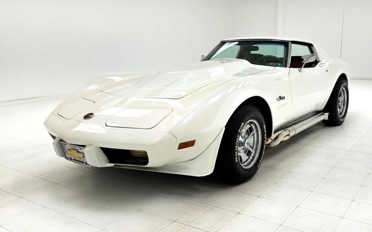 Chevrolet Corvette Coupe 1976