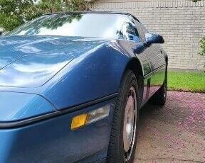 Chevrolet-Corvette-Coupe-1984-21