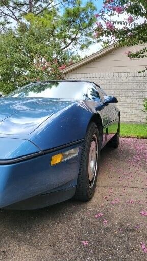 Chevrolet-Corvette-Coupe-1984-21