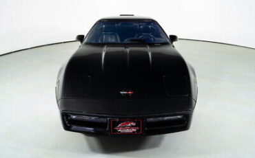 Chevrolet-Corvette-Coupe-1990-3