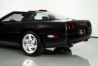 Chevrolet-Corvette-Coupe-1990-7