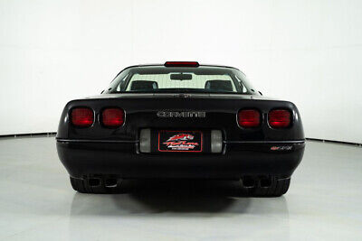 Chevrolet-Corvette-Coupe-1990-8