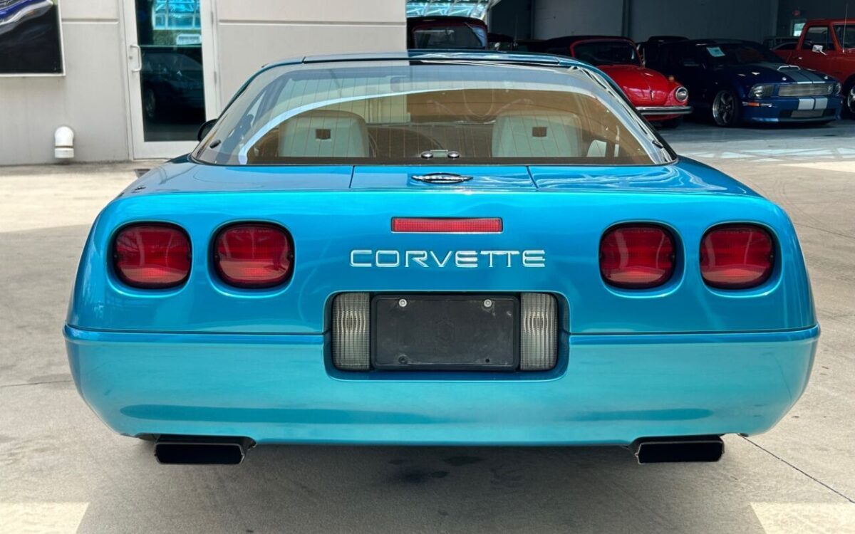 Chevrolet-Corvette-Coupe-1993-5