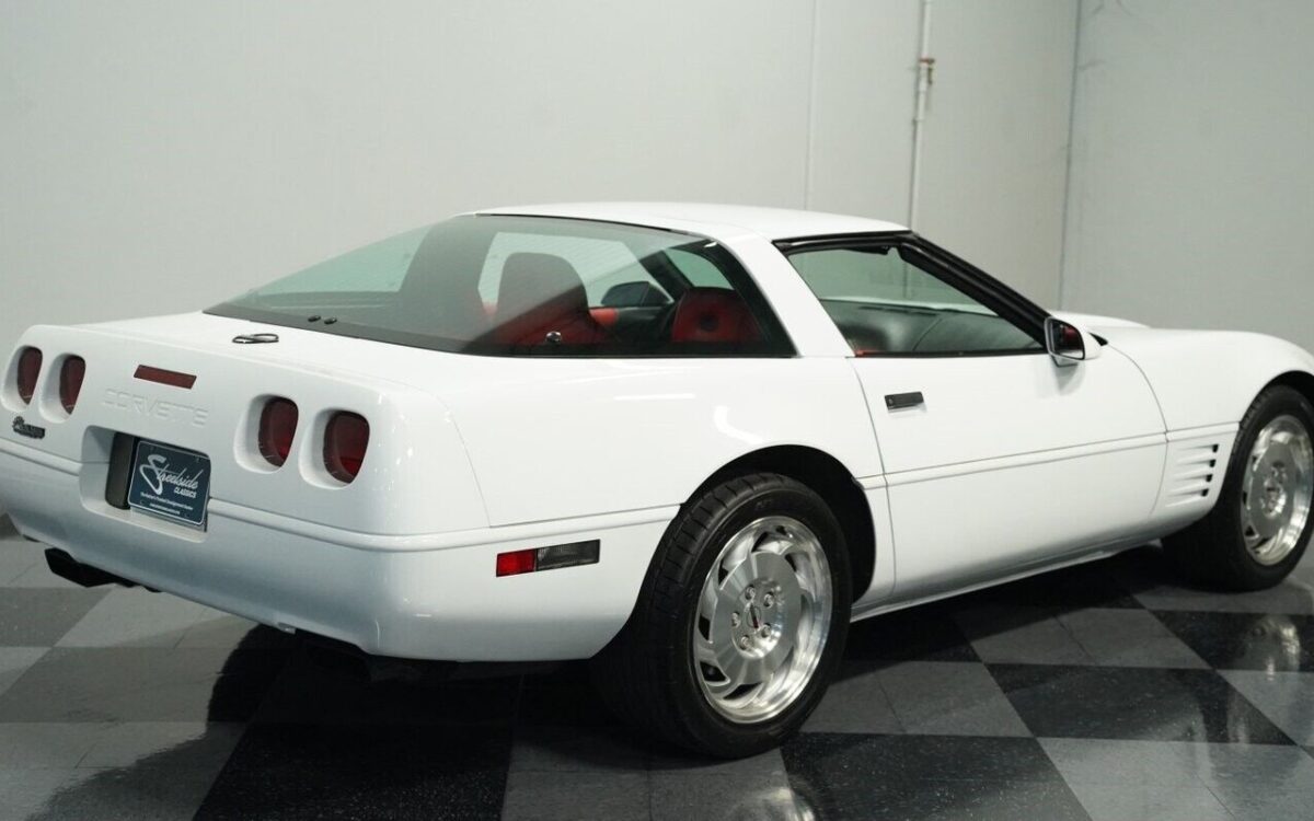 Chevrolet-Corvette-Coupe-1994-10