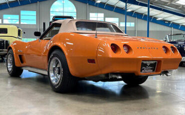 Chevrolet-Corvette-Stingray-Convertible-1974-14