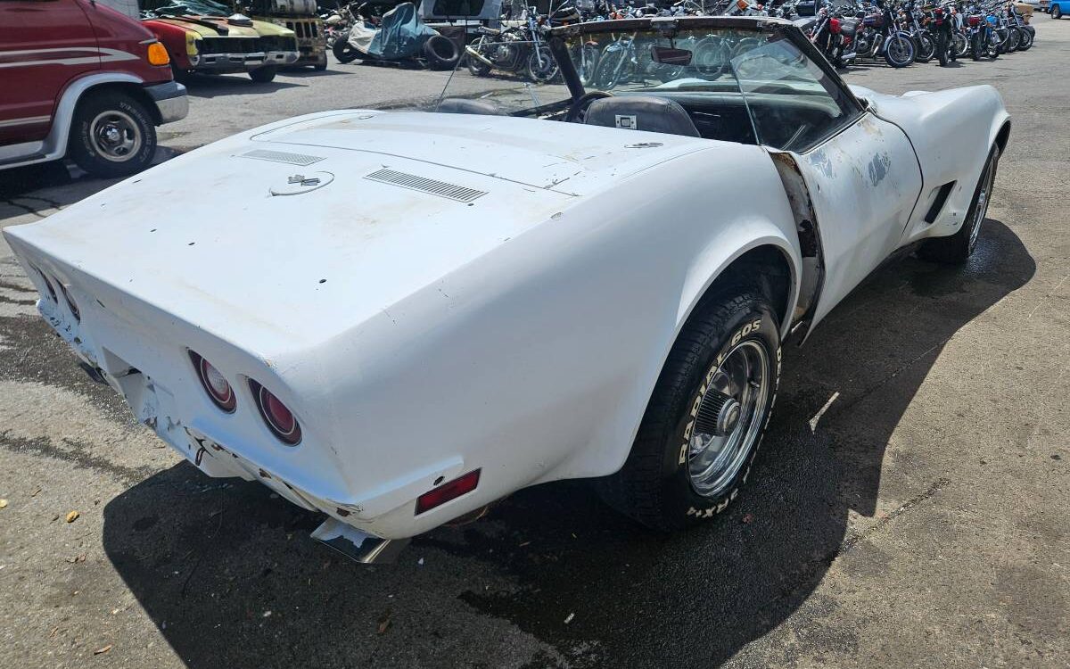 Chevrolet-Corvette-convertible-1973-14