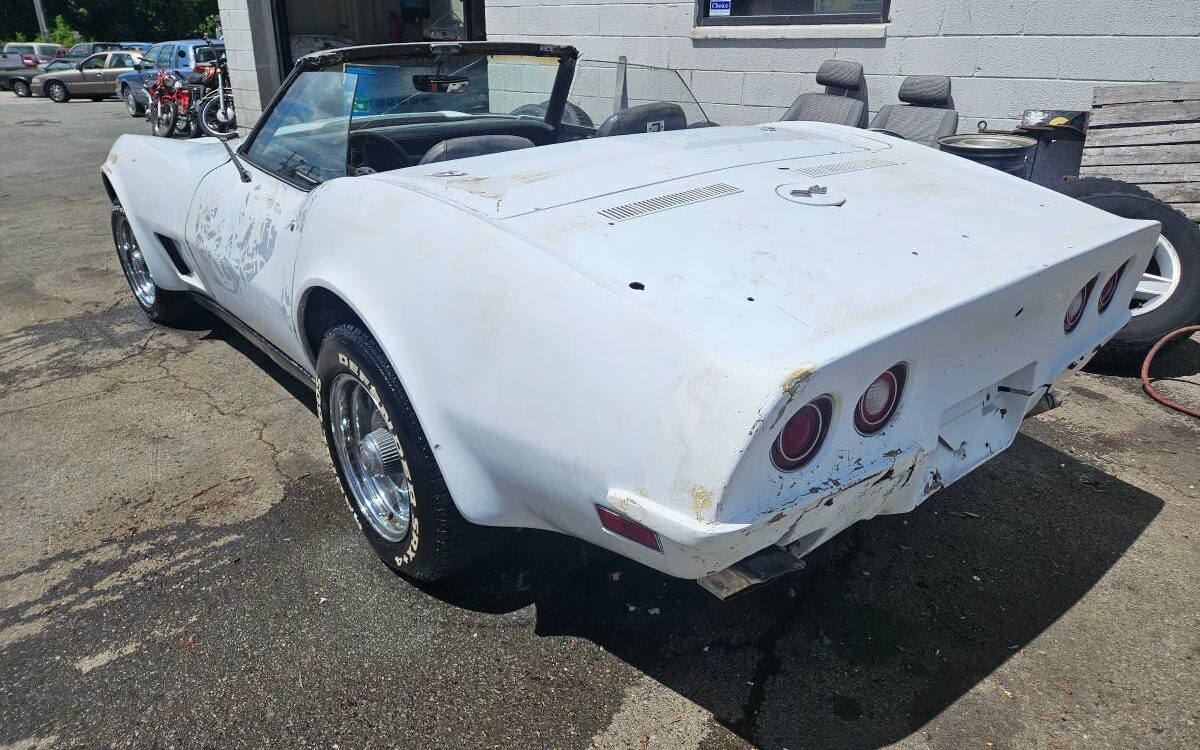 Chevrolet-Corvette-convertible-1973-7