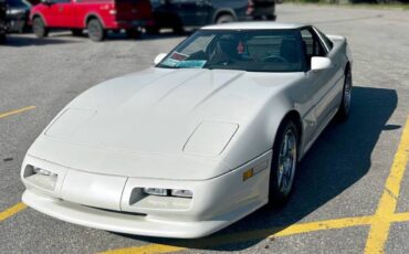 Chevrolet-Corvette-convertible-1984