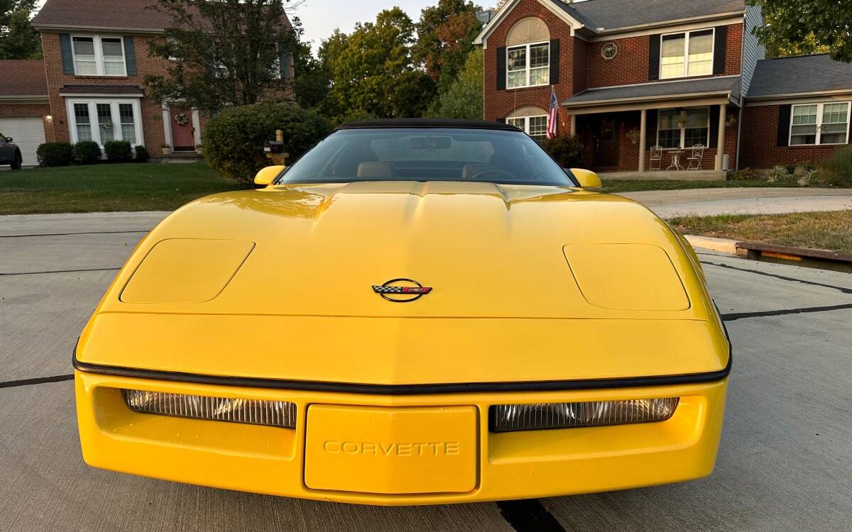 Chevrolet-Corvette-convertible-1986-6