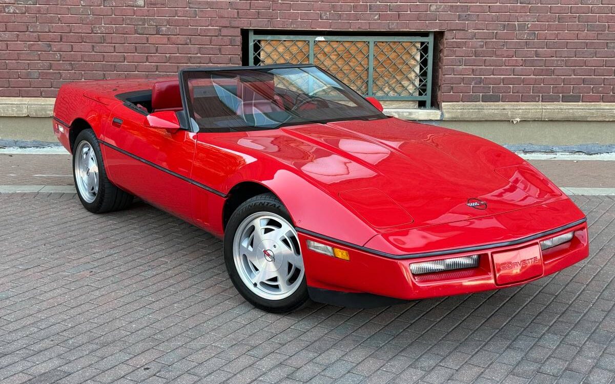 Chevrolet-Corvette-convertible-1989-2