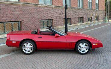 Chevrolet-Corvette-convertible-1989-3