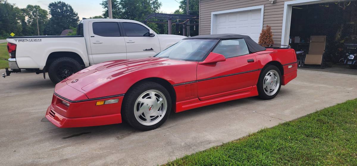 Chevrolet-Corvette-convertible-1989-9