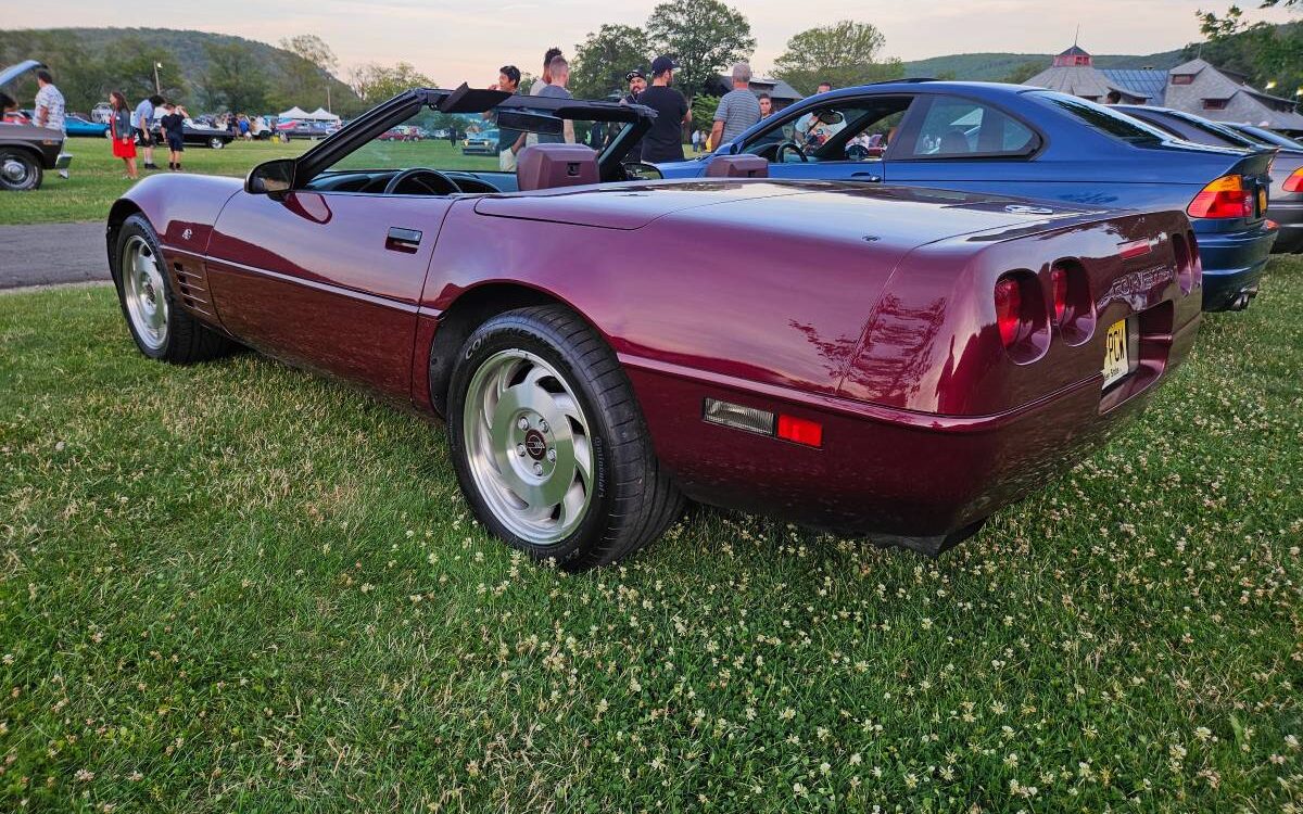 Chevrolet-Corvette-convertible-1993-5