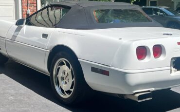 Chevrolet-Corvette-convertible-1994-2