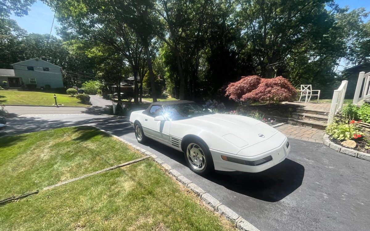 Chevrolet-Corvette-convertible-1994-3