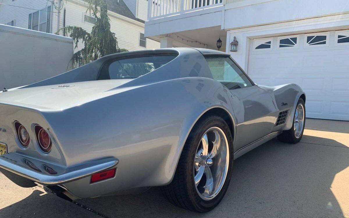 Chevrolet-Corvette-stingray-1970