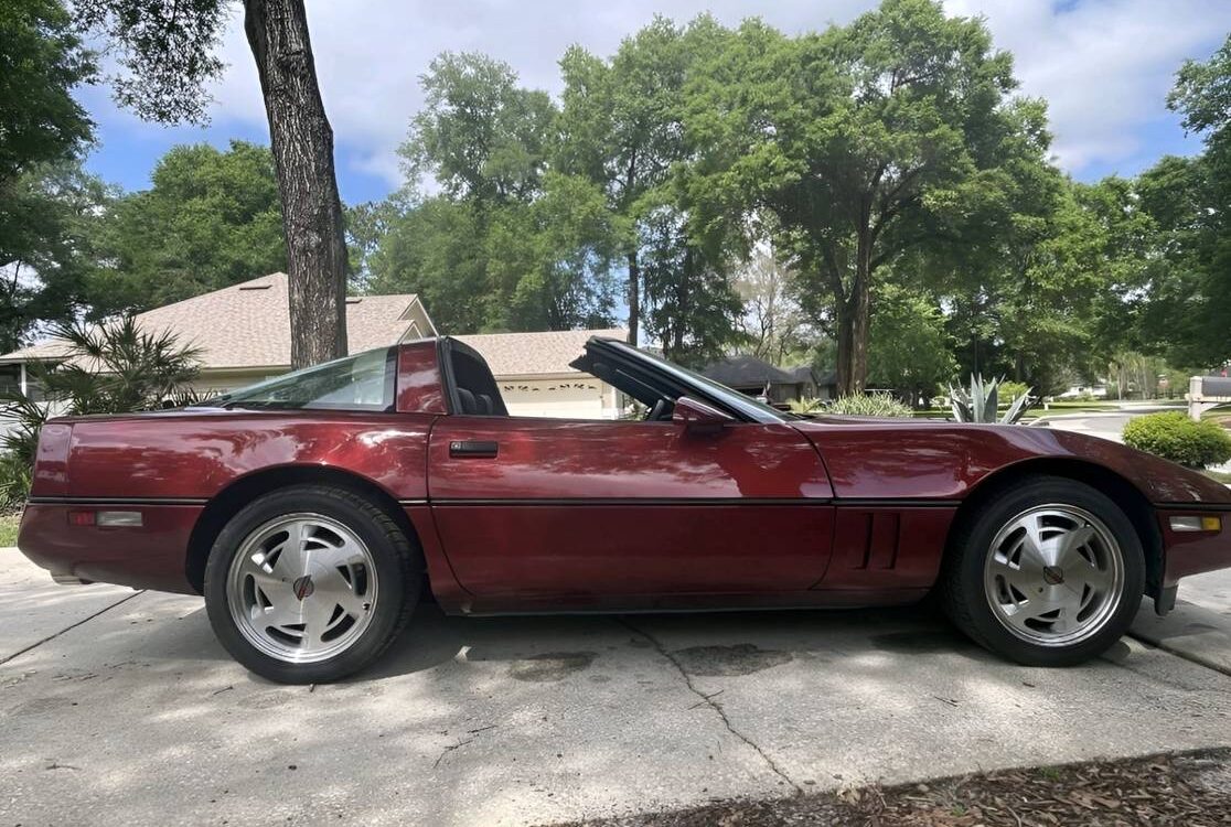 Chevrolet-Corvette-z51-1988-4