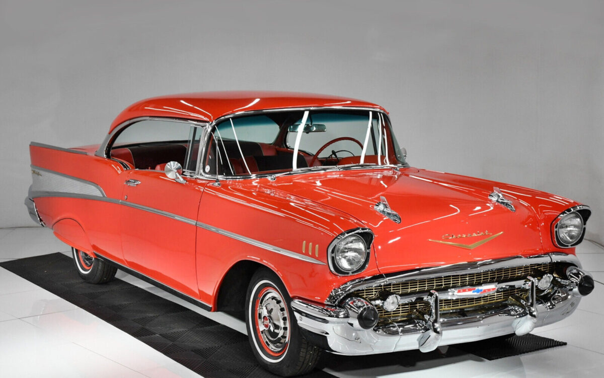 Chevrolet-Coupe-Coupe-1957-10