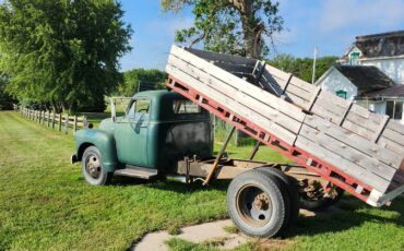 Chevrolet-Dump-truck-1952