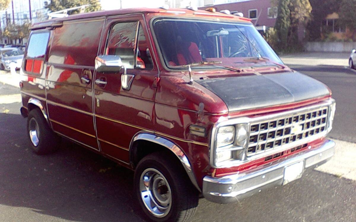 Chevrolet-G-10-1981-8