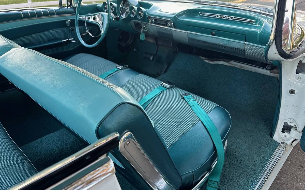 Chevrolet-Impala-1960-11