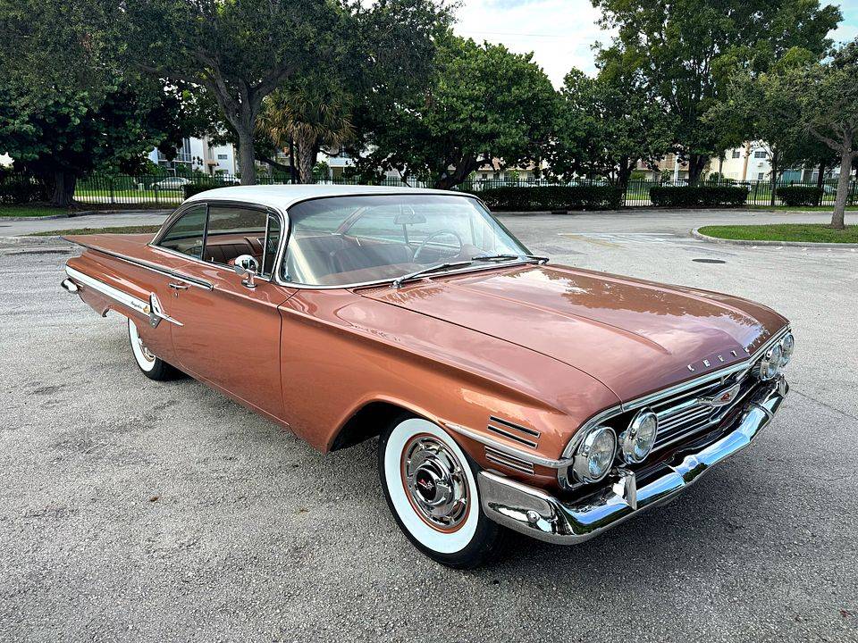 Chevrolet-Impala-1960