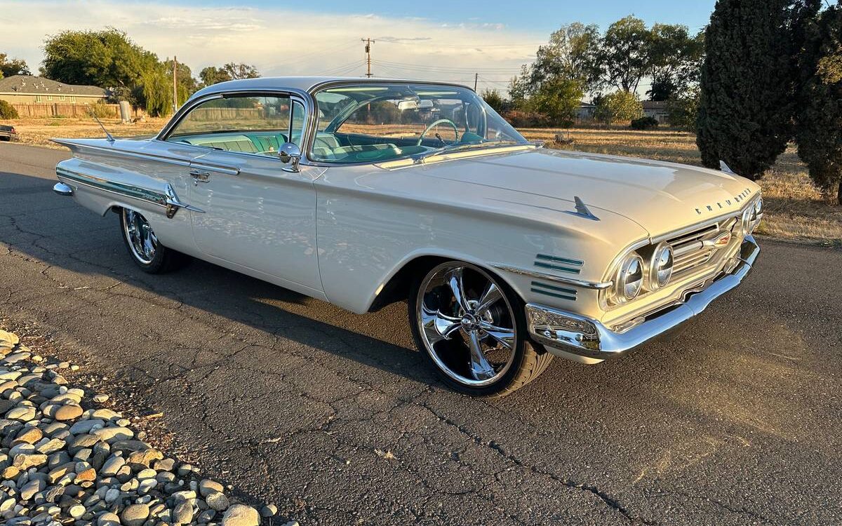 Chevrolet-Impala-1960