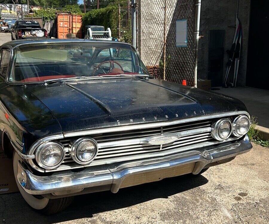 Chevrolet-Impala-Coupe-1960-6