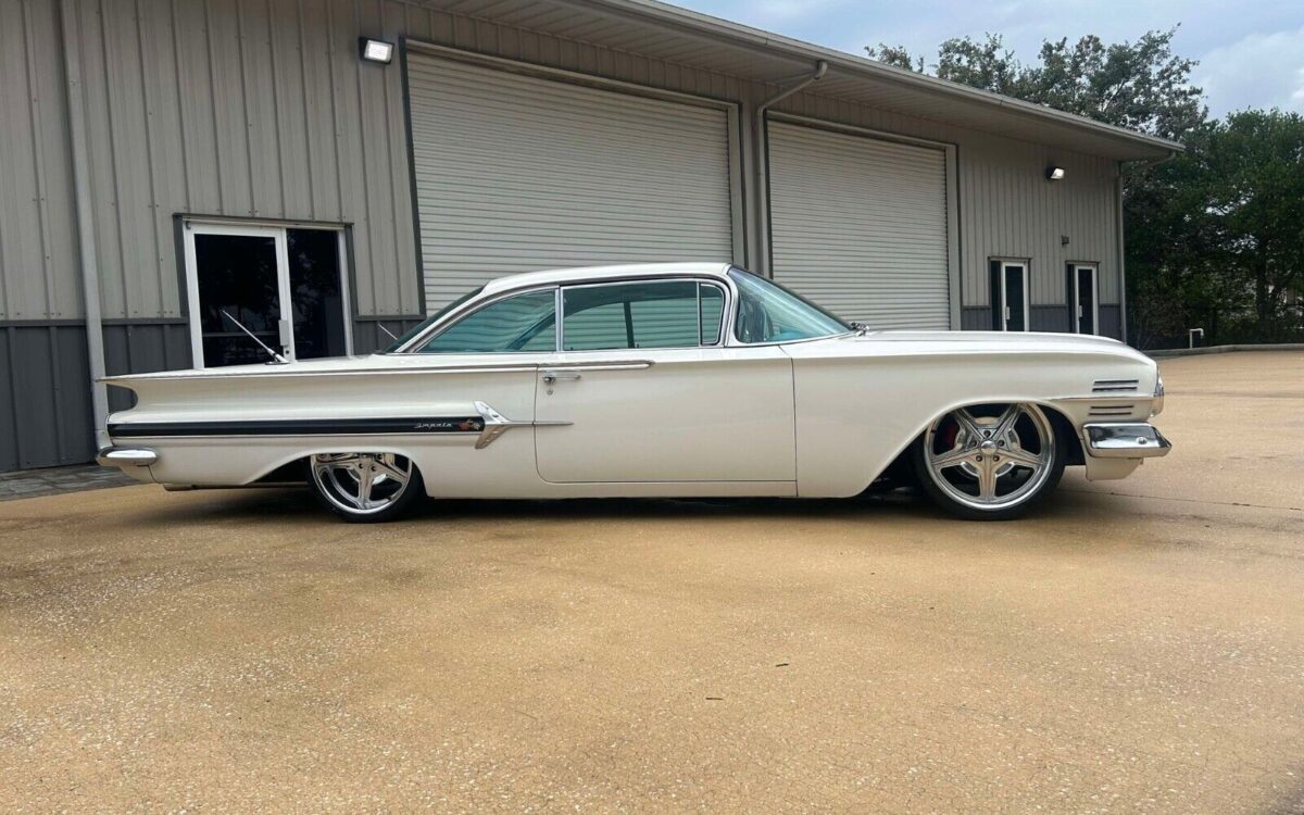 Chevrolet-Impala-Coupe-1960-7