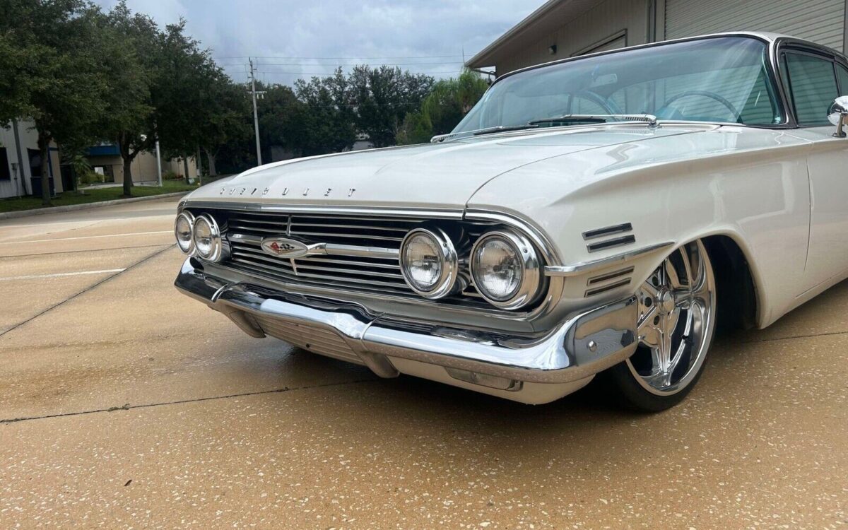 Chevrolet-Impala-Coupe-1960-9