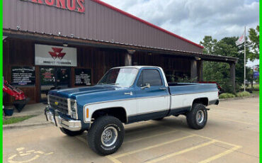 Chevrolet K-10 4X4  year1}