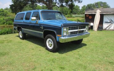 Chevrolet-K2500-suburban-1988-6