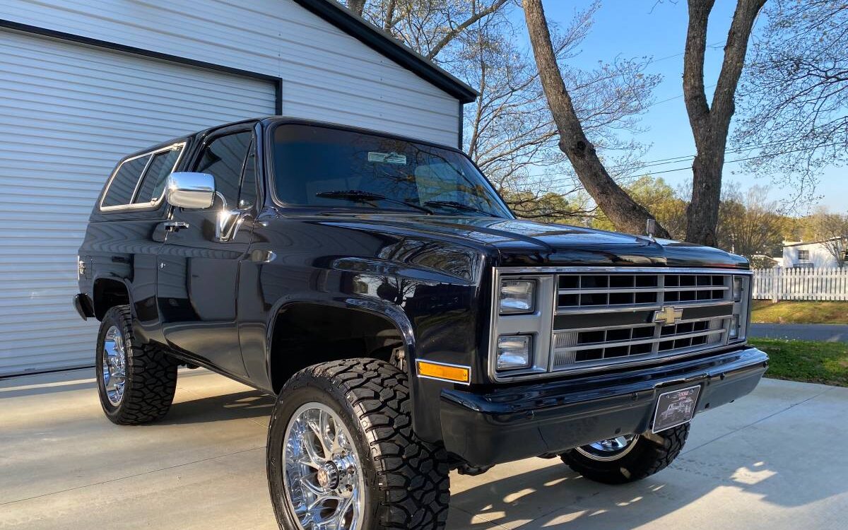 Chevrolet-K5-blazer-1985