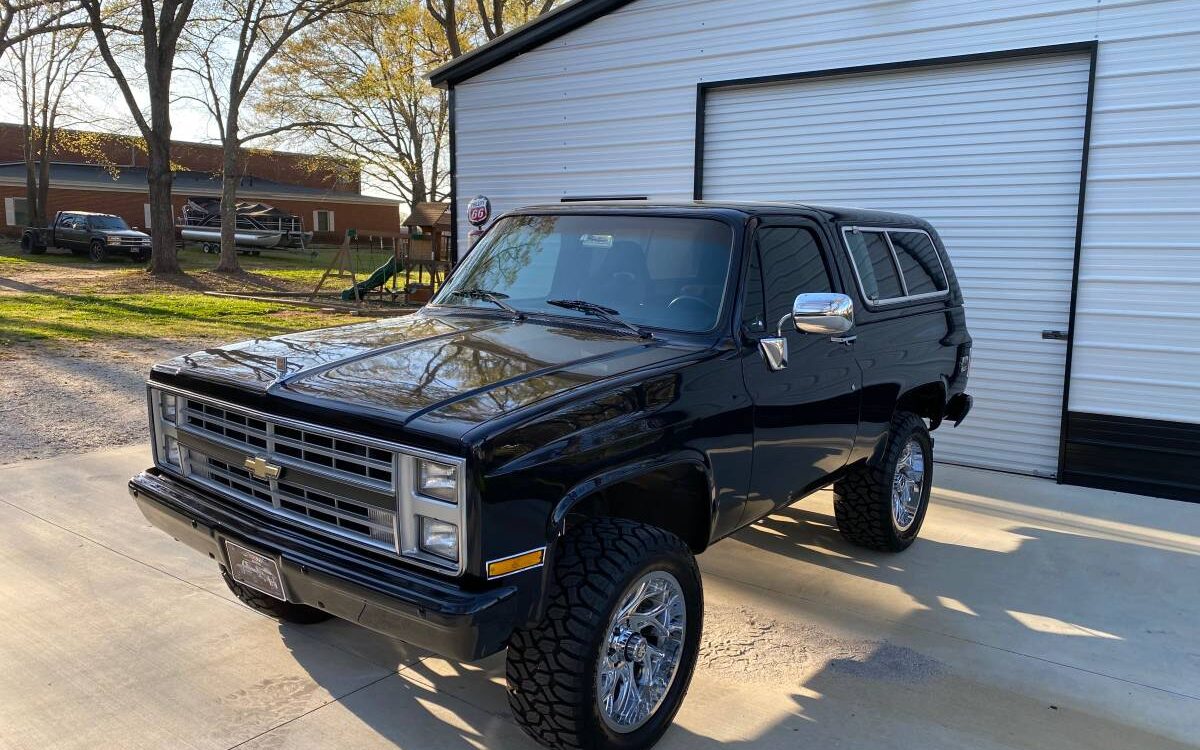 Chevrolet-K5-blazer-1985-5