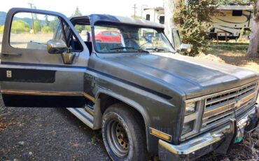 Chevrolet-Silverado-1500-1986-4