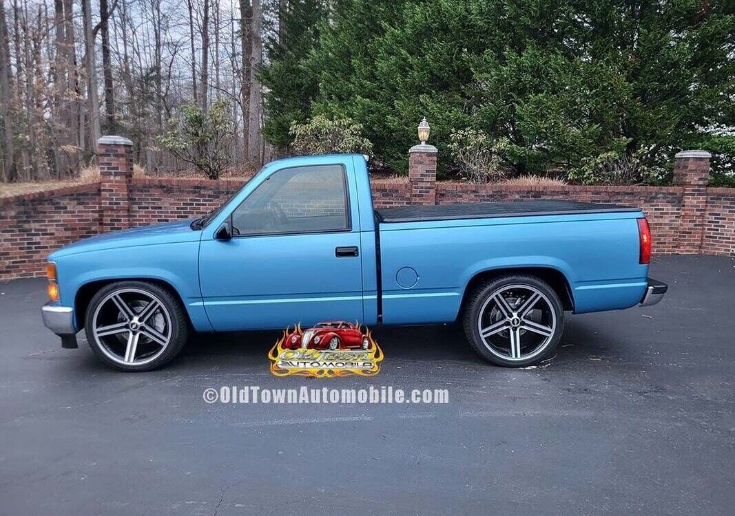 Chevrolet-Silverado-1500-Pickup-1993-2