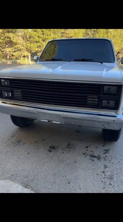 Chevrolet-Silverado-1984-4