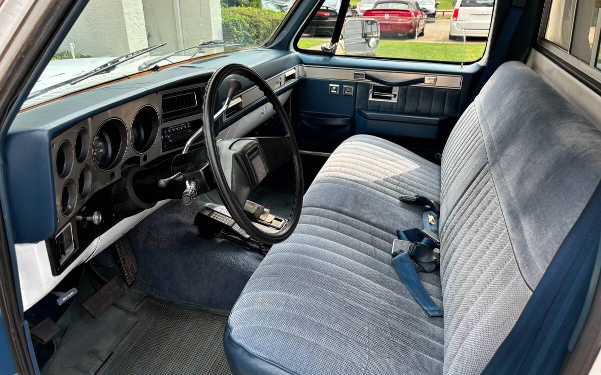 Chevrolet-Silverado-1985-5