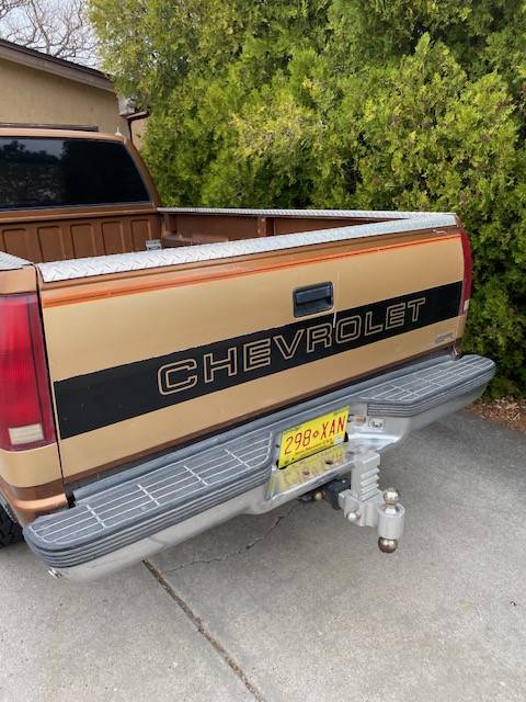 Chevrolet-Silverado-1990-3