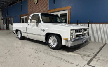 Chevrolet-Silverado-c10-1987-13